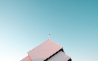 Symbol czystości i służby – znaczenie lawabo w liturgii eucharystycznej