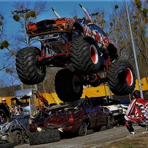 Monster TRUCK SHOW