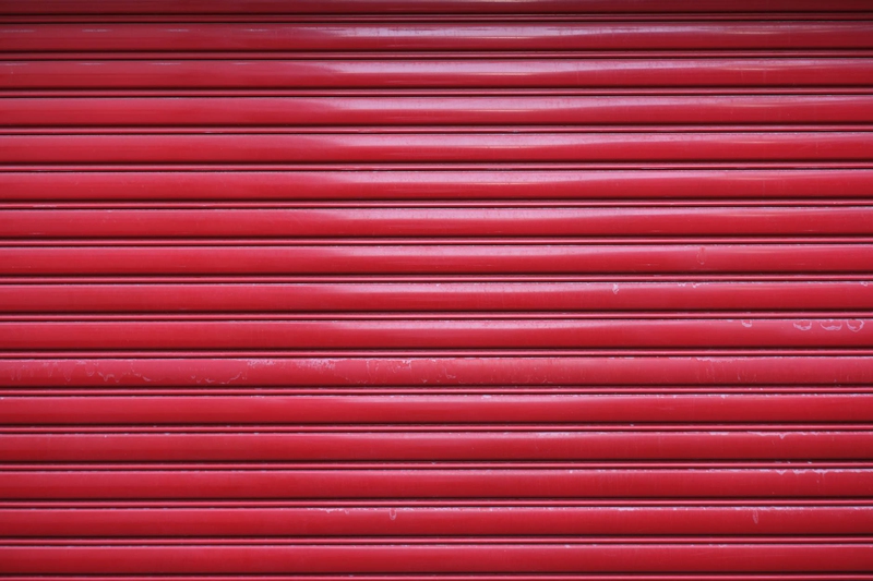 Jeśli rozważasz zakup bramy do garażu, zwróć uwagę na ten model
