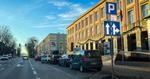 Parking przed Domem Kultury. Potrzebne zmiany?