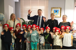PRZEDSZKOLAKI Z “CZWÓRKI" I “SIÓDEMKI" ODWIEDZIŁY URZĄD MIEJSKI W MIELCU!