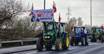 Rolnicy zablokowali drogi. Trwa ogólnopolski protest [FOTO]