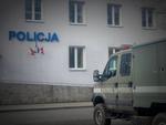 Policjanci zabezpieczają miejsca znalezienia niewybuchu