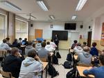 Profilaktyka z mielecką Policją: "Dzieciństwo bez przemocy" w szkołach ponadpodstawowych