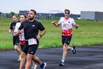 Bieg Iskry na mieleckim lotnisku - lotnictwo i sport połączyły mieszkańców